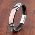 Détail d'un bracelet en cuir noir avec pierre minérale rose et fermoir magnétique en métal - Pierre Rose - Cuir Noir (Argent-3)