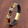 Détail d'un bracelet pour homme en cuir noir avec pierres oeil de tigre et fermoir doré - Cuir Noir Oeil de Tigre Fermoir Doré (Style-9)