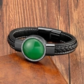 Dettaglio del bracciale in pelle nera con pietra verde e zirconi micro pave - Nero-Stile Cabochon Verde (5008462987967)