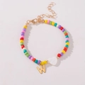 Kleurrijke kralenarmband met wit schelpenhart en een gouden letter W-hanger - Letter W Stijl (B2504240890)