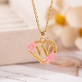 Collana a cuore dorato con fiori in smalto rosa e decorazione con ciondolo lettera W - Lettera W / Oro