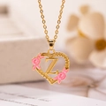 Collana a cuore dorata con lettera Z e piccoli fiori in smalto rosa e catenina - Lettera Z / Oro