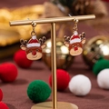 Orecchini pendenti con renna di Natale e cappello di Babbo Natale rosso su supporto oro - Alce
