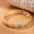 Retro hollow alloy bracelet with blue cloisonne flowers and zircon in golden finish - Five-Petal Flower-Blue