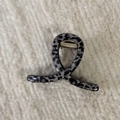 Pinza per capelli vintage leopardata grigia con molla dorata per donna elegante - Leopardo Grigio-Piccolo Incrocio
