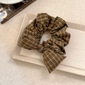 Elegante elastico per capelli a scacchi marroni con fiocco su un vassoio beige da donna - Plaid Verde