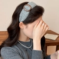 Graues Strick Stirnband für Damen mit Vintage Harzring für modische Herbst Winter Looks - Grau