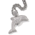 Dettaglio ravvicinato del ciondolo a delfino argento con zirconi 5A e catena a corda - Catena a Corda 3mm 24 Pollici / Argento con zircone bianco