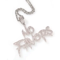 Hip-hop zilveren iced-out NO FAVORS hanger met een luxe glanzende gedraaide ketting - Zilver NO FAVORS Letter met 3mm 24inch Touwketting