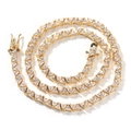Dettaglio della collana tennis dorata 5mm con pietre di zircone a forma triangolare - 16 pollici / Oro