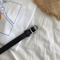 Minimalistischer schwarzer schmaler Ledergürtel mit matter silberner D-Ringschnalle - Schwarz