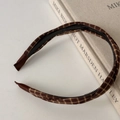 Detailed close-up of brown plaid headband featuring inner non-slip hair comb teeth - Brown Plaid Twist Style