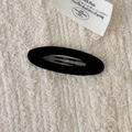 Elegant black velvet BB hair clip with vintage oval design for women's side hair - Oval / Black