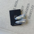 Set of 2 light blue acetate teardrop hair clips with handmade gold lettering - Blue Series