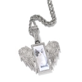 Detailweergave van de zilveren hiphop-vleugelhanger met gepersonaliseerde foto en zirkonia - Vleugels Foto Hanger Met Touwketting / Zilver