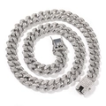 Bovenaanzicht van een 12mm zilveren iced out Cuban link ketting met vierkante sluiting - 16 inch / Zilver