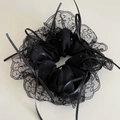 Coletero de encaje negro gótico con pedrería de colores y cintas delicadas - Negro