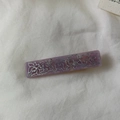 Haarklammer im New Chinese Style aus lila Acetat mit silbernem Lotus und Strasssteinen - Hellviolett