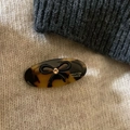 French tortoiseshell oval hair clip with black bow and sparkling orange rhinestone - Tortoise