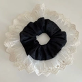 Coletero retro francés con tela de lunares negros y bordado floral de encaje blanco - Negro