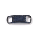 Detail van hip-hop schoengesp met blauwe zirkoonkristallen op donkere metalen basis - Rechthoekige Licht Gebogen Dubbele Gat Stijl / Zwart Donkerblauw Zirconia