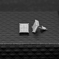 Silberne quadratische Hip-Hop-Ohrstecker mit Zirkonia-Besatz auf schwarzer Box - Ohrstecker / Silber Quadrat AAA Zirkonia