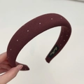 Cerchietto retrò bordeaux a pois bianchi con design ampio e trama del tessuto curata - Cerchietto / Rosso