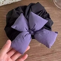 Handgemachtes schwarzes Scrunchie mit lila Schleife für stilvolle Frauenfrisuren - Gepolsterte Schleife (Lila) / Lila
