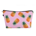 Gros plan d'une trousse à maquillage rose avec motifs ananas et fermeture éclair noire - Style Ananas Rose (hzb776)