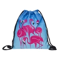 Detail van de hemelblauwe tas met trekkoord en levendige roze flamingo-patroonopdruk - Flamingo Patroon (skd27117)