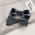 Pinzas para el pelo con lazo de cuadros azul y negro con botones vintage sobre lino - Pinzas para el Cabello con Lazo de Cuadros