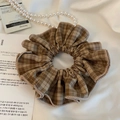 Chouchou à carreaux marron style français avec bordure en dentelle et texture vintage - Marron