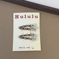 Vintage floral embroidery hair clips with pearl beads for sweet spring style on card - Coffee
