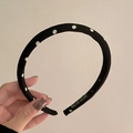Cerchietto in raso nero a pois fatto a mano con imbottitura per un look vintage - Nero