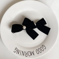Elegante coppia di fermagli per capelli in velluto nero con perla centrale - Stile Fiocco di Perla (C款)