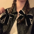 Barrettes à cheveux en velours noir avec bordure en dentelle blanche sur cuir noir - Pince à Cheveux Nœud Velours