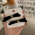 Elegante par de pinzas para el cabello de terciopelo negro con cuentas doradas para mujer - Negro