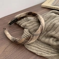 Serre-tête en tissu à carreaux beige et marron avec étiquette fait main sur bois - Serre-tête Large