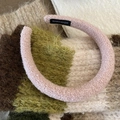 Serre-tête en peluche rose mohair avec étiquette fait main et style éponge - Rose
