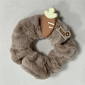 Elastico per capelli in peluche marrone con carota carina ed etichetta Nice - Stile Peloso Carota