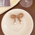 Fermaglio per capelli in lana di agnello marrone con fiocco e perle bianche eleganti - Marrone