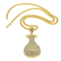 Makroaufnahme von Hip-Hop-Dollar-Geldbeutel-Anhänger mit Kristallen an einer Panzerkette - 5mm Panzerkette / Gold