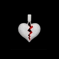 Pendaglio a cuore spezzato hip hop in finitura argento con zircone bianco brillante - Argento (Solo Ciondolo)