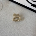 Cream-colored cute rabbit hair claw clip with SAMSHINE Handmade lettering for women - Milk White
