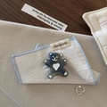 Pince à cheveux ours bleu foncé en acétate translucide avec détail de coeur blanc - Barrette / Bleu Brume