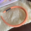 Serre-tête rembourré orange fait main pour femme avec finition en tissu doux - Orange