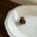 Mini tortoiseshell hair claw clip with gold France Handmade text on white ceramic plate - Dark Coffee