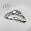 Pinza per capelli minimalista in metallo argento con design triangolare irregolare - Argento