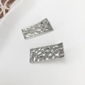 Set di due fermagli per capelli in metallo argentato martellato con design dopamine - Stile Rettangolare Increspato / Argento