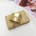 Golden alloy ponytail hair hook featuring elegant pearl inlay for vintage hairstyle - Gold U-shaped Hook